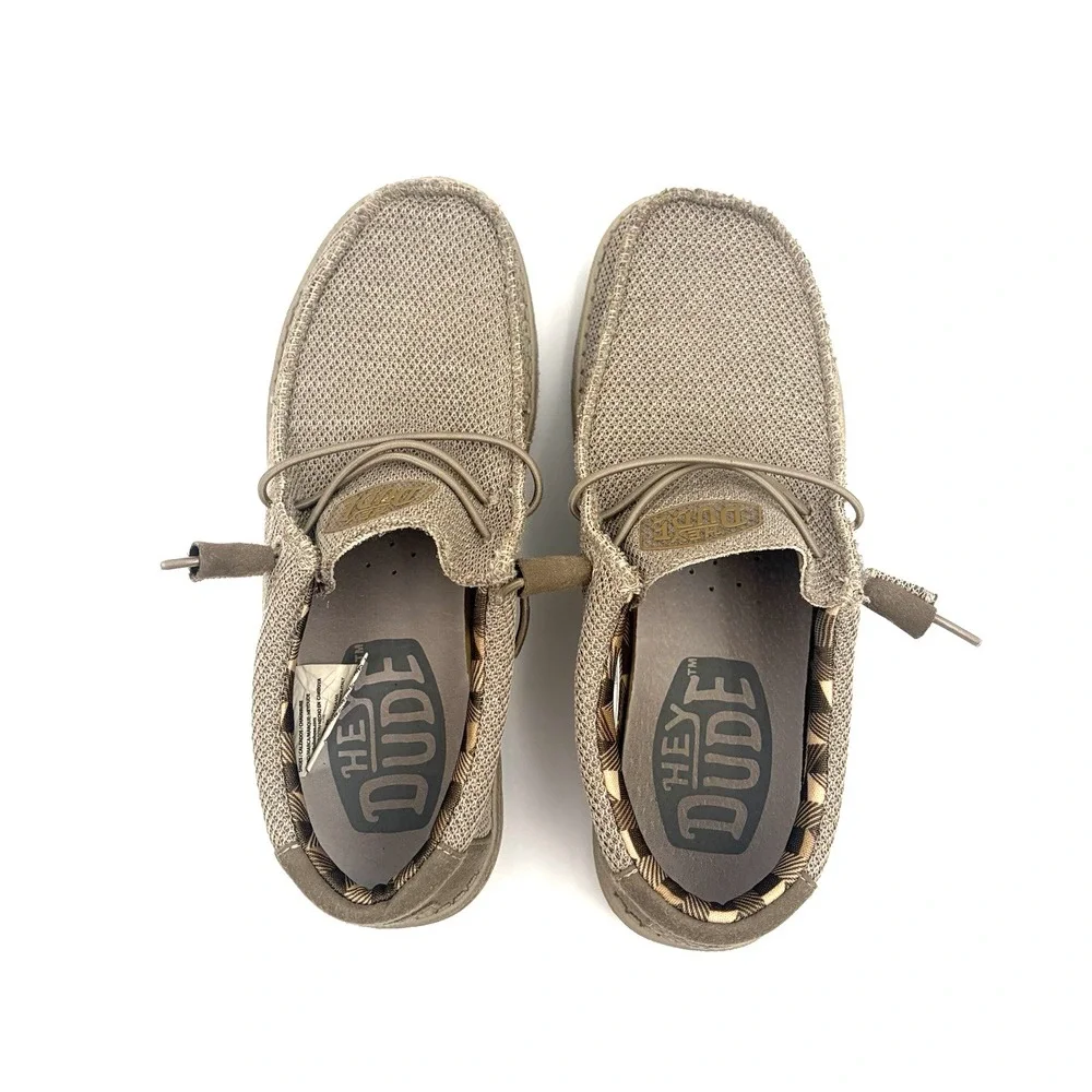 Hey Dude Wally Sox Beige Mens Size 8 Womens Size 10 Knit Slip On Loafer Shoes